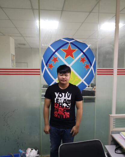 何少辉
